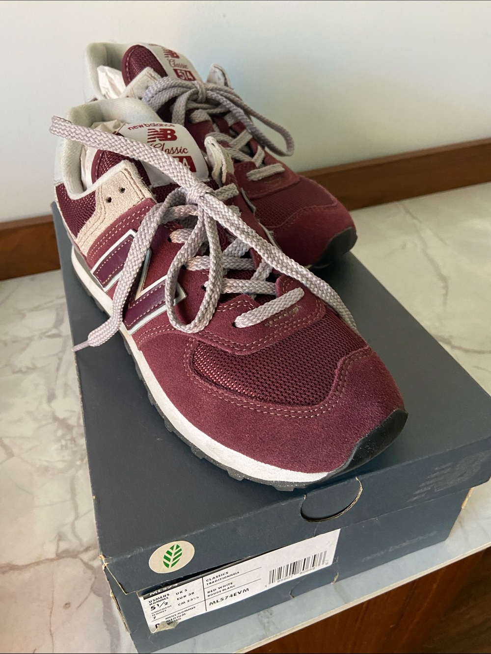 New Balance 574 Burgundy & White Sneakers Women’s size 7 or 38